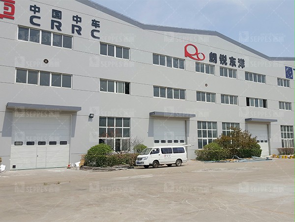 钢制保温提升门