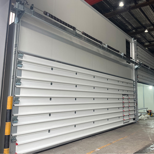 大背筋抗风提升门