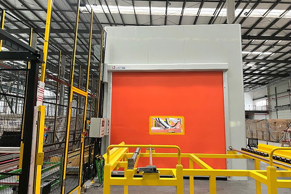 西朗门业开发的机器人工作间防护型智能快速门