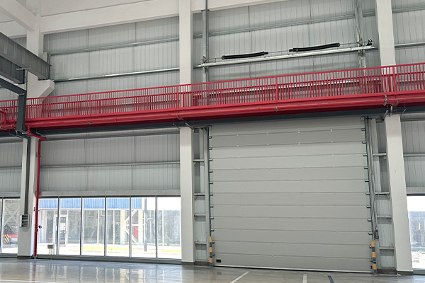 抗风提升门图片