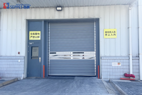 西朗硬质快速门 联系:17768400136